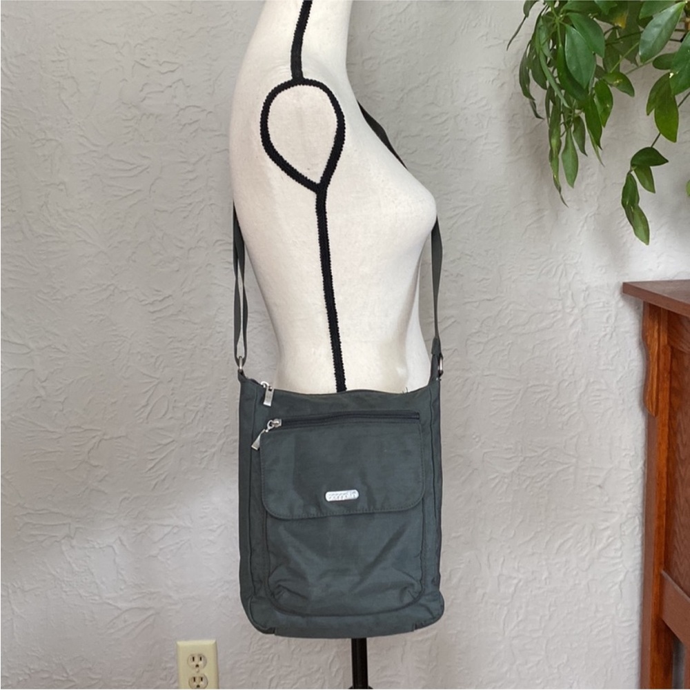 Baggallini Town Crossbody Bag